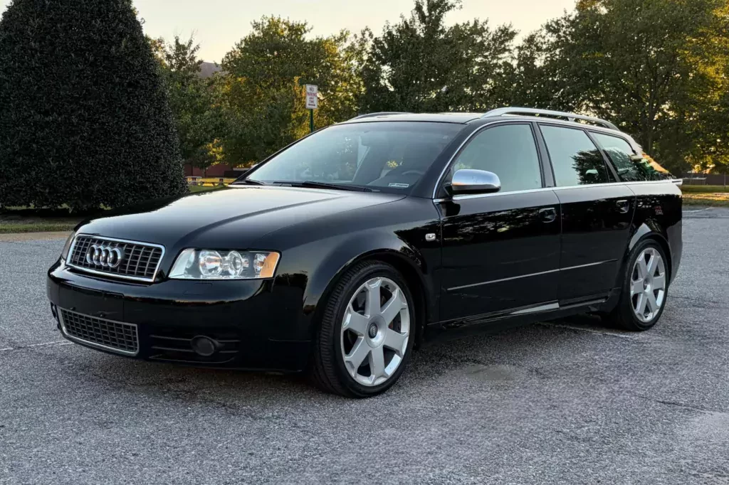audi-s4-kombi-v8