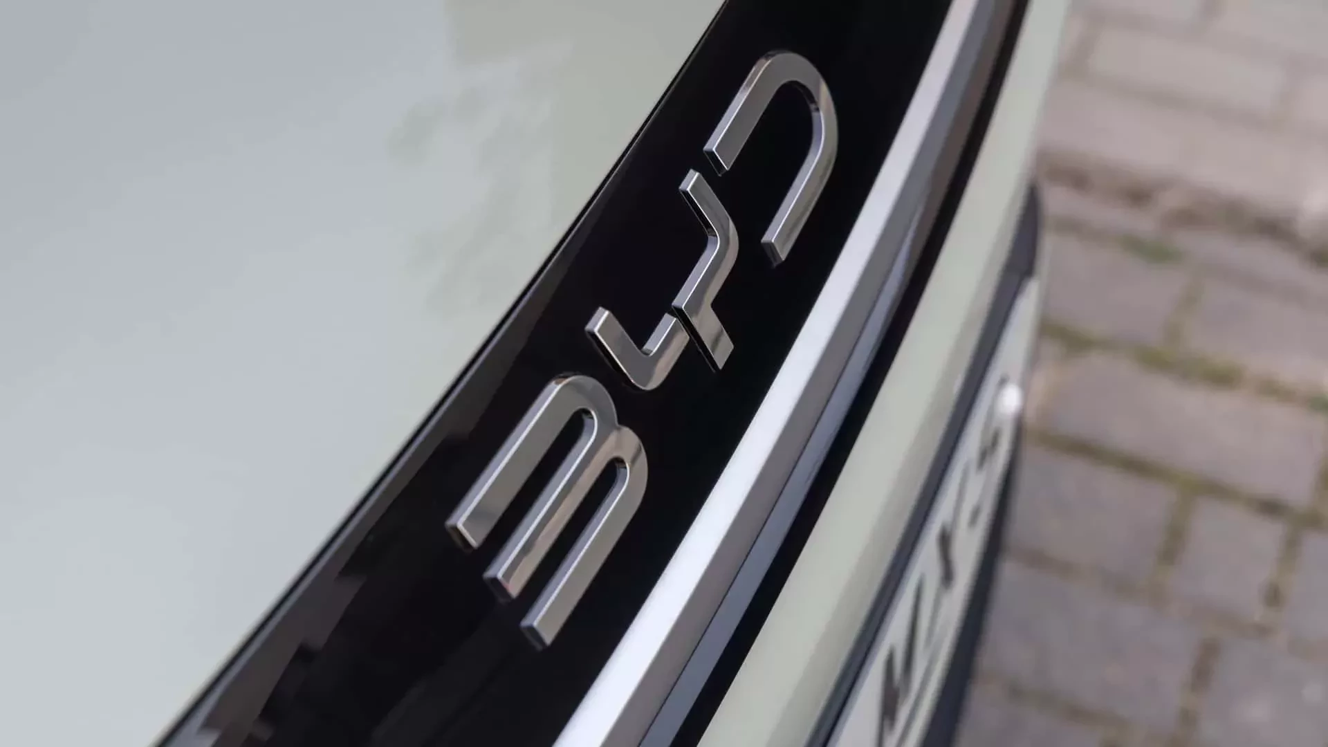 byd-atto-2-nowy-suv-hybryda