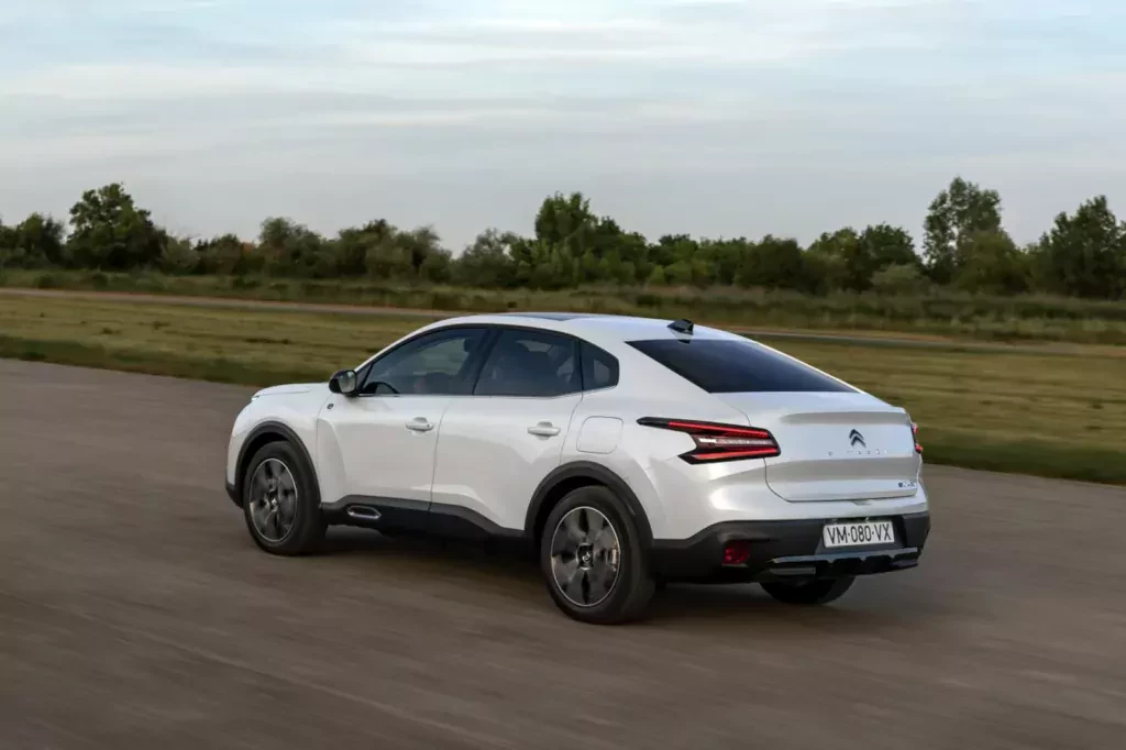 citroen-c4-x-2020