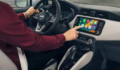 Nissan Versa wnętrze