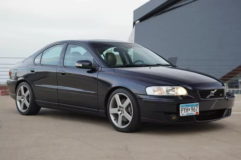 uzywany-sedan-volvo-s60r