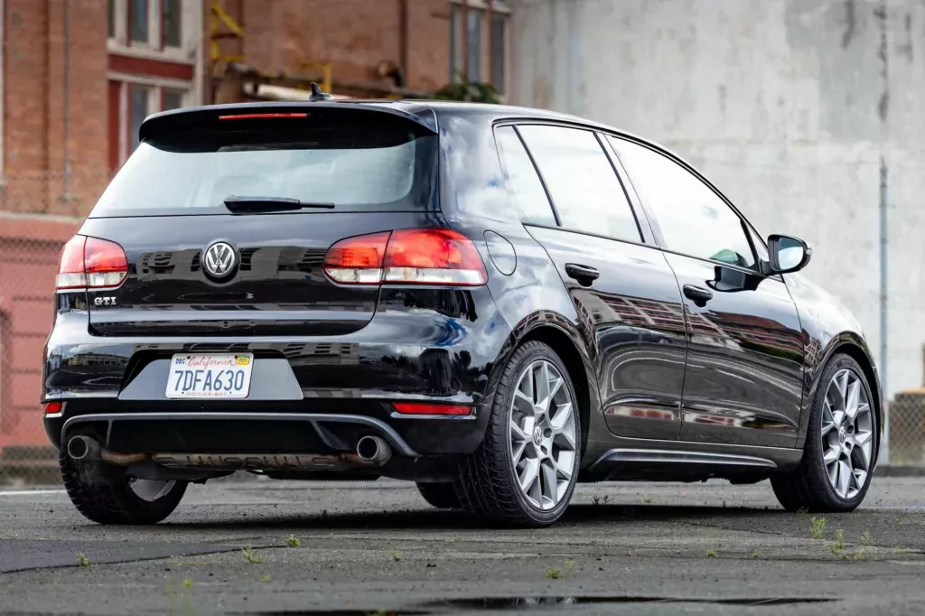 volkswagen-golf-gti-wolfsburg
