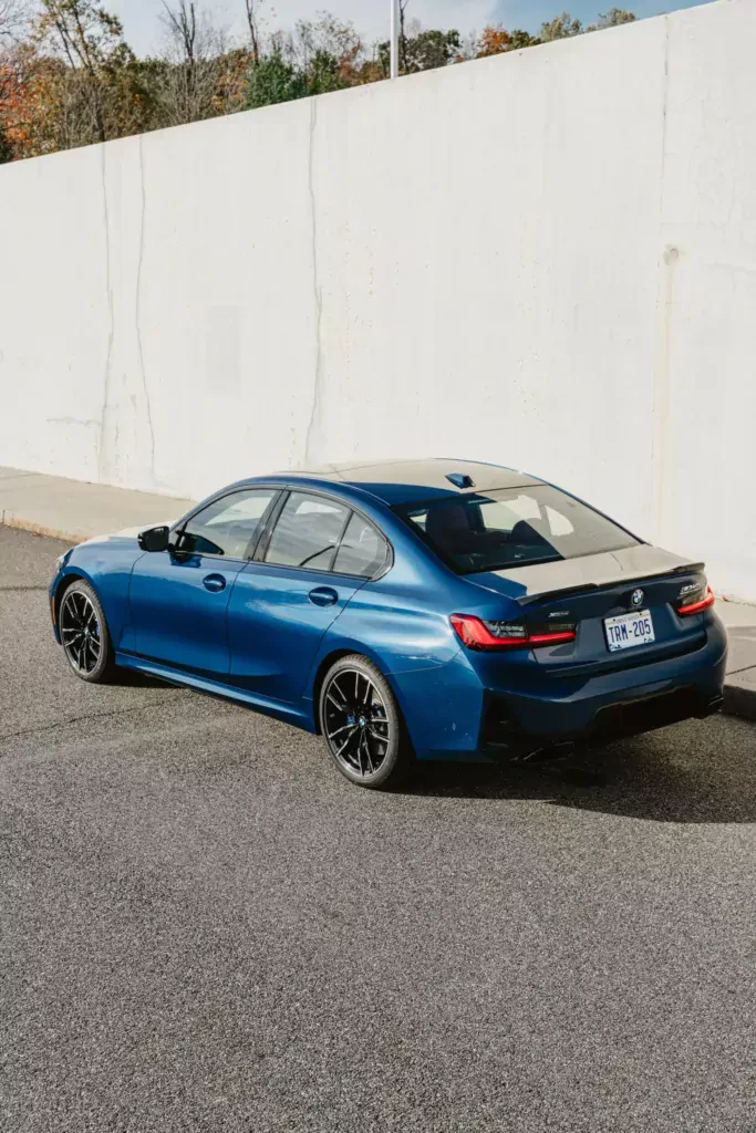 2026-BMW-M340i-xDrive-50-Jahre-Edition-7-scaled