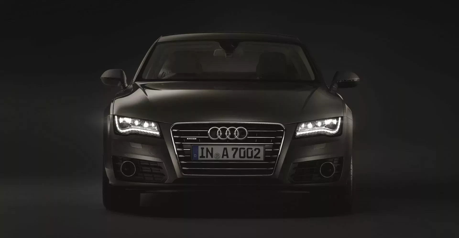 Potężna i piękna limuzyna od Audi przez cały czas zachwyca. Ceny używanych egzemplarzy są dziś atrakcyjne