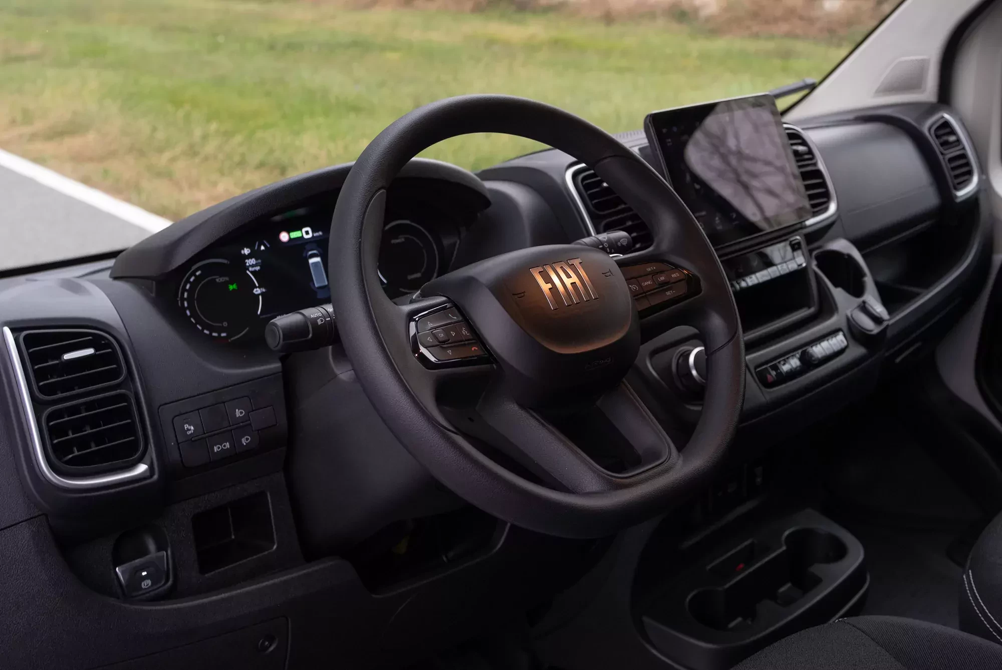 Najpopularniejszy Fiat w naszym kraju powstaje w polskiej fabryce. To choćby nie SUV, ale jest w swoim segmencie to wielki hit