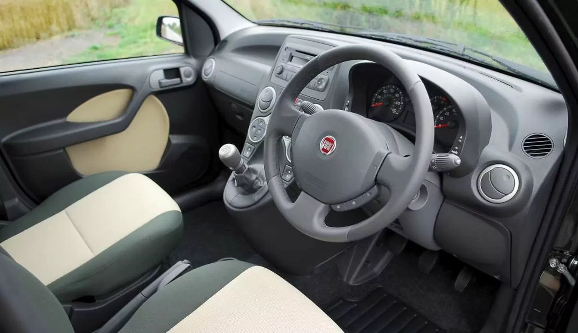 Fiat, który zmienił wszystko. Polacy go kochają – to samochód idealny. Dziś ceny są wręcz śmieszne