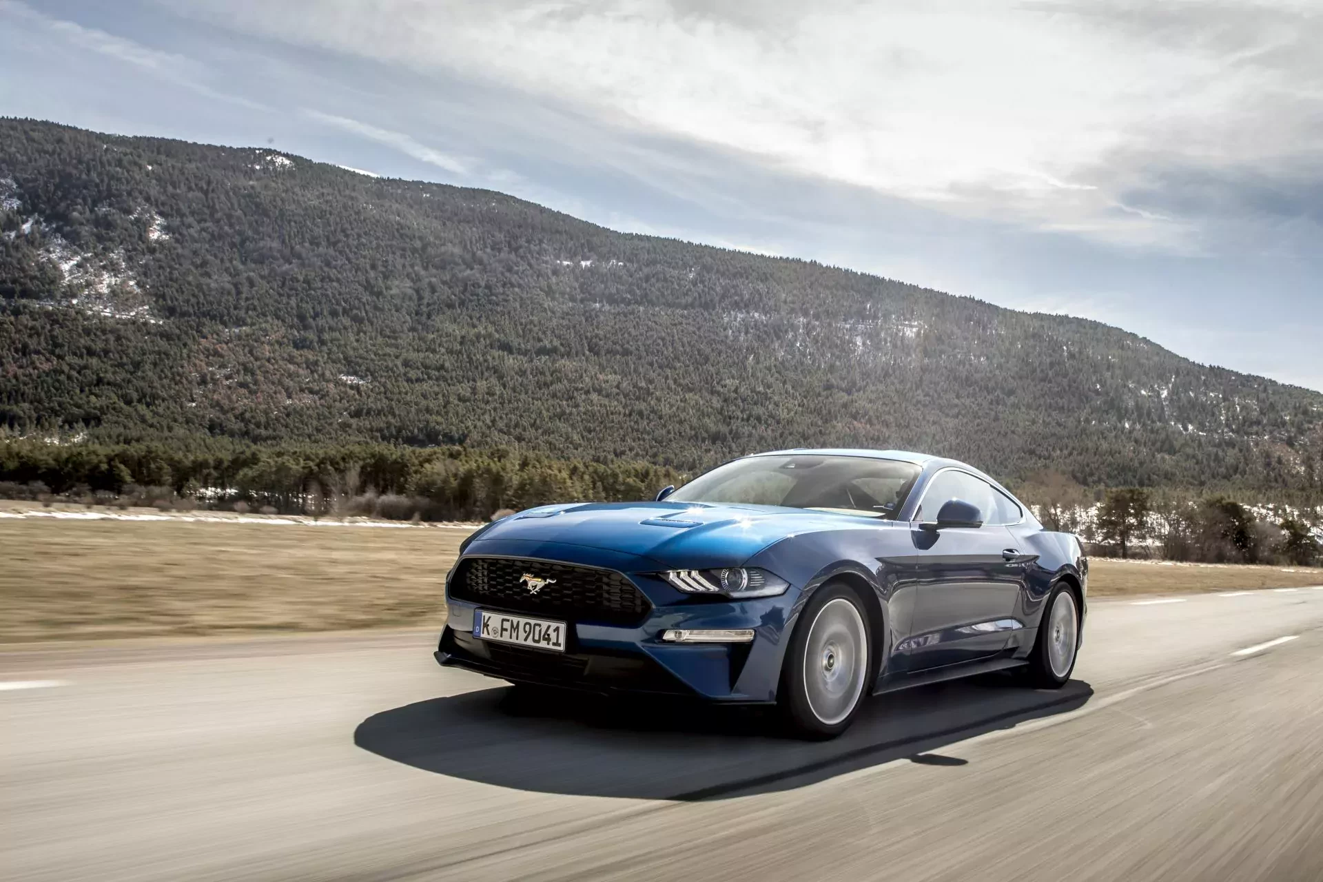 Ford Mustang używany cena silnik moc osiągi opinie oceny zalety wady