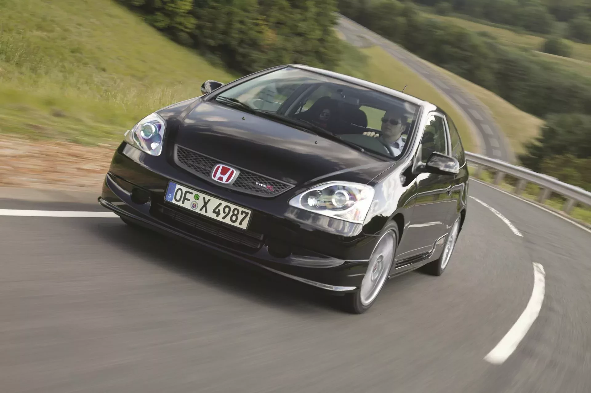 Ta Honda to absolutna legenda polskich dróg. Ceny są dziś tak niskie, iż byłoby żal z tego nie skorzystać