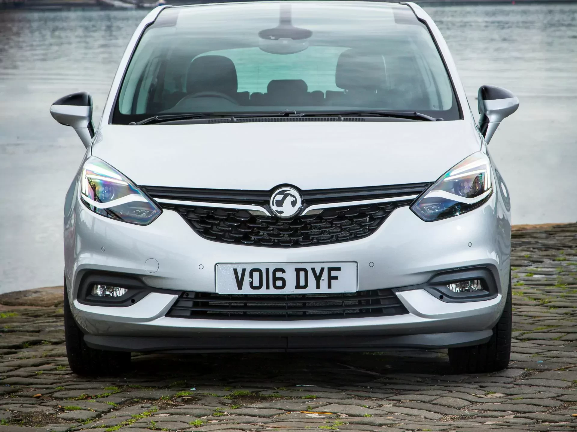 Ten Opel jeszcze nie był tak tani. To idealny samochód rodzinny, który wciąż przyciąga kierowców