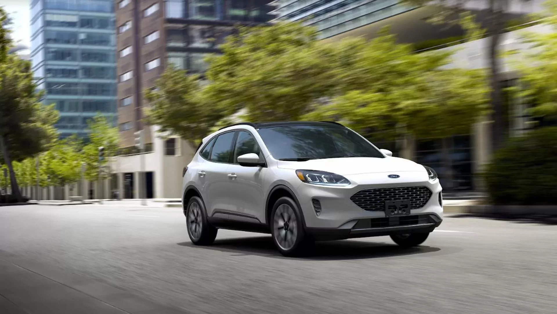 SUV Ford Escape silnik cena spalanie ceny opinie oceny zalety wady minivan rodzinny