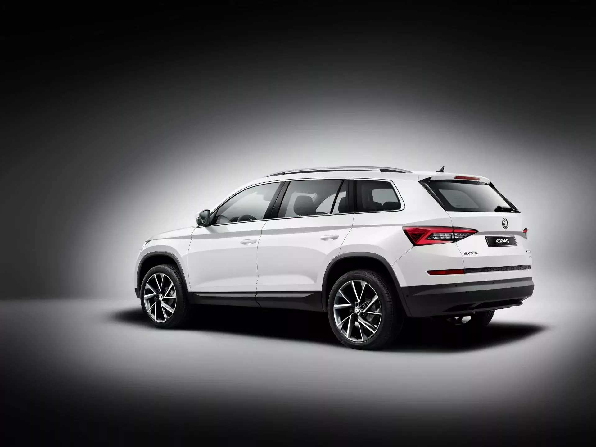 SUV Skoda Kodiaq silnik benzyna diesel cena ceny używany tanio otomoto zalety wady opinie oceny dsg napęd 4x4