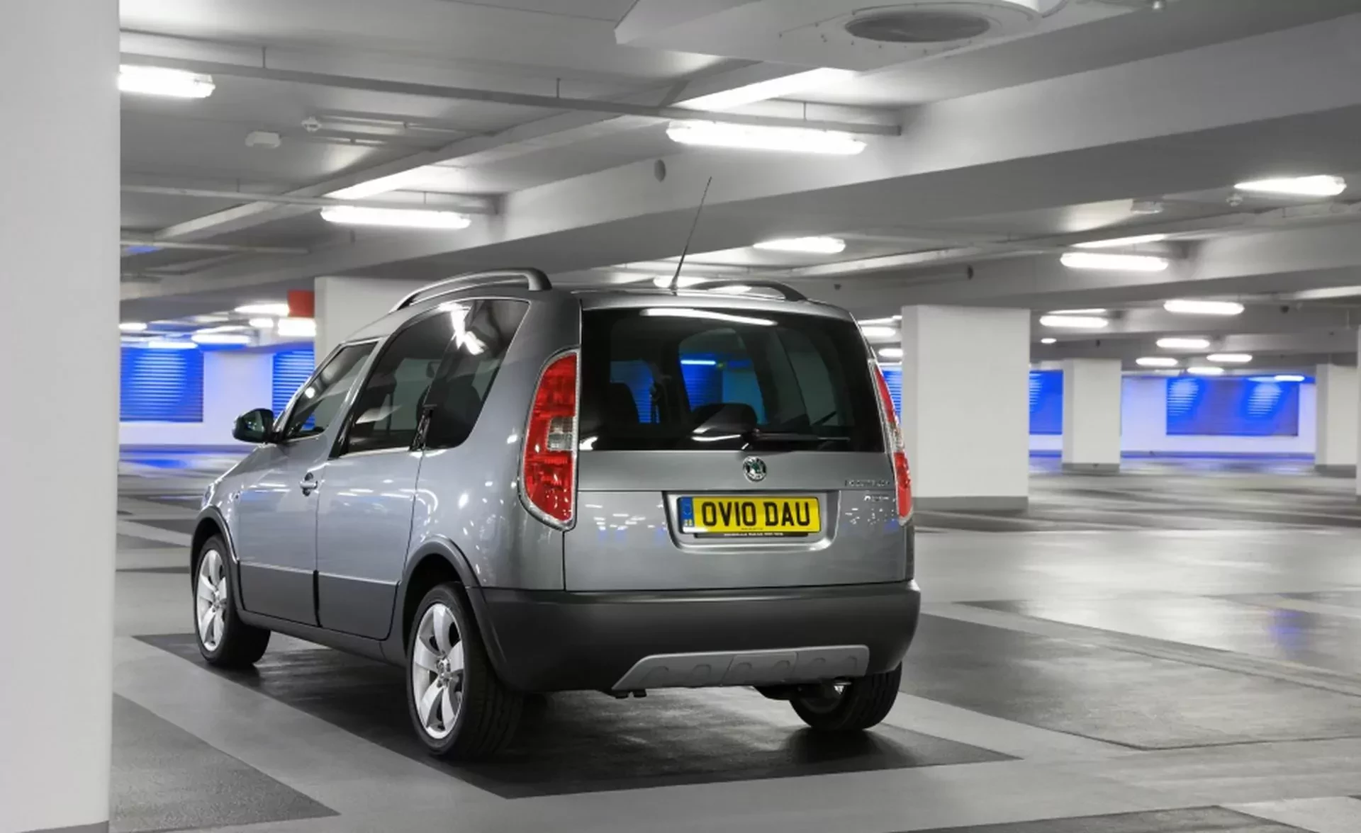 Skoda Roomster Praktik silnik cena ceny spalanie oceny opinie zalety wady