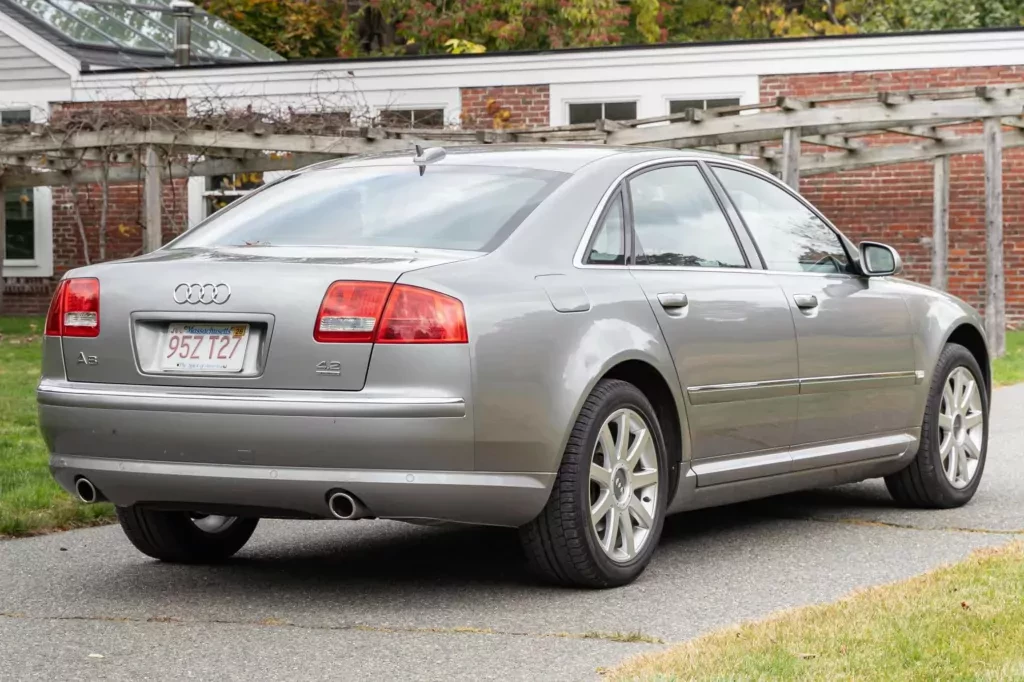 audi-a8-silnik-v8-1-wlasciciel-4