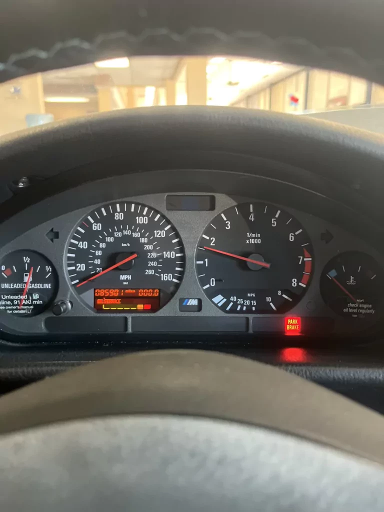 26-letnie BMW za 118 000 złotych? Ceny tego modelu wystrzeliły w kosmos