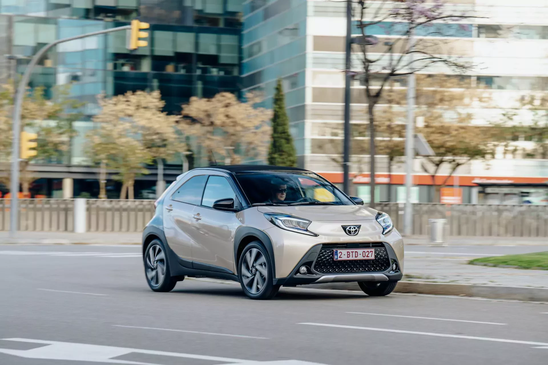 crossover Toyota Aygo X cena używany ceny silnik moc napęd zalety wady opinie oceny