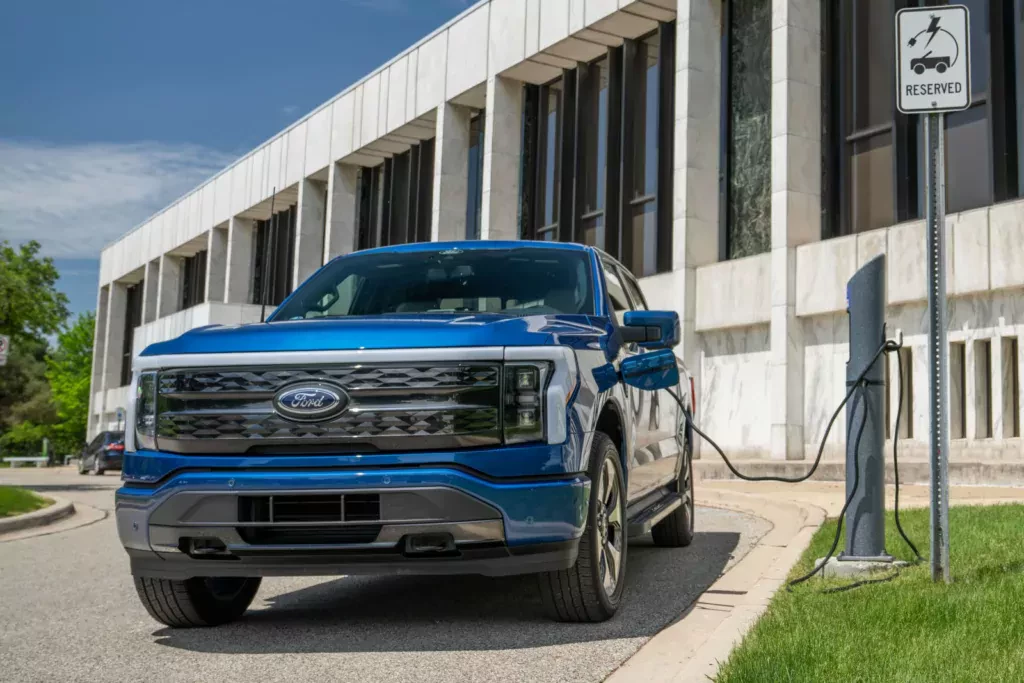 ford-f150-lightning-wycofanie-z-produkcji