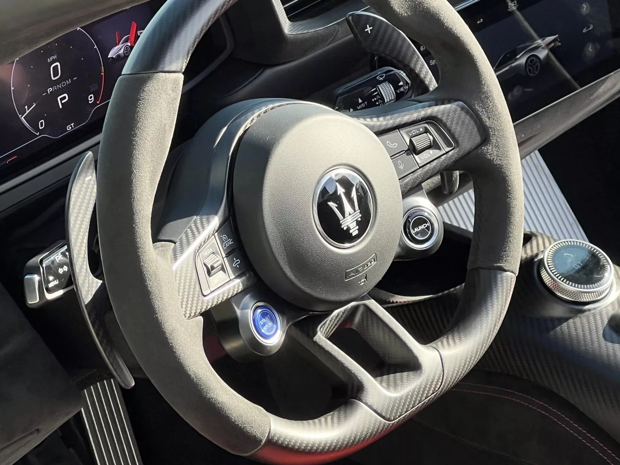 Piękne Maserati z przebiegiem 408 kilometrów na sprzedaż. Straciło na wartości 350 000 złotych