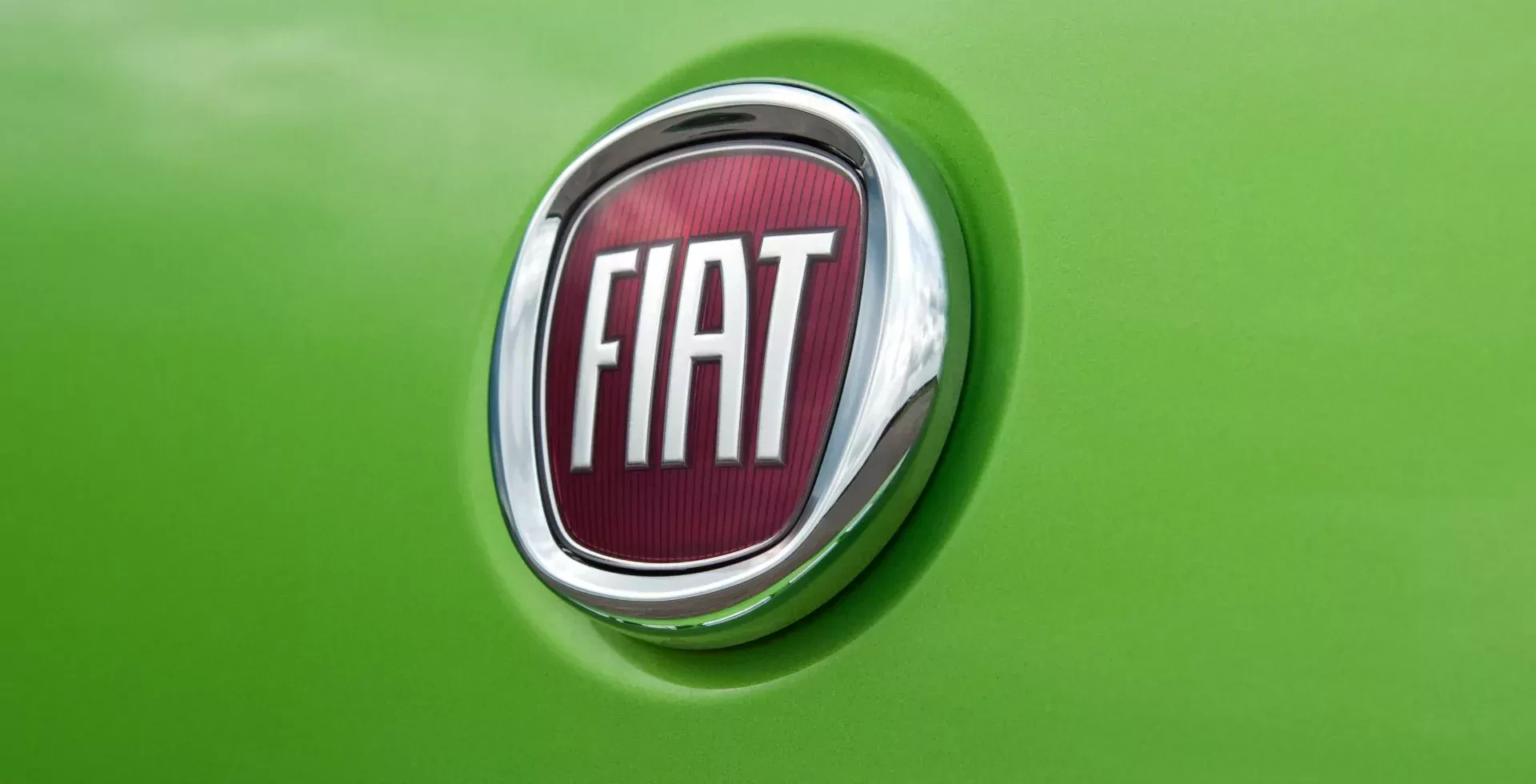 Fakt, iż ten Fiat przetrwał na rynku, to jakiś cud. Jego czas dawno minął, ale Polacy przez cały czas go kochają