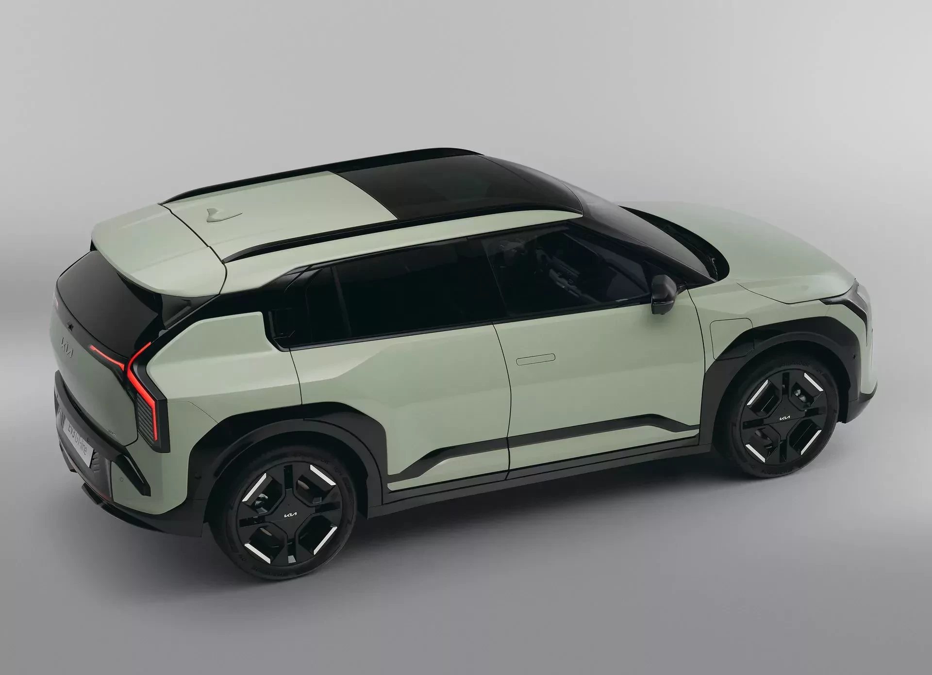 Nowy SUV Kia wjechał tu jak złoto, pogrążając konkurencję w rozpaczy. Dla Polaków jest specjalna cena, choćby 106 900 zł