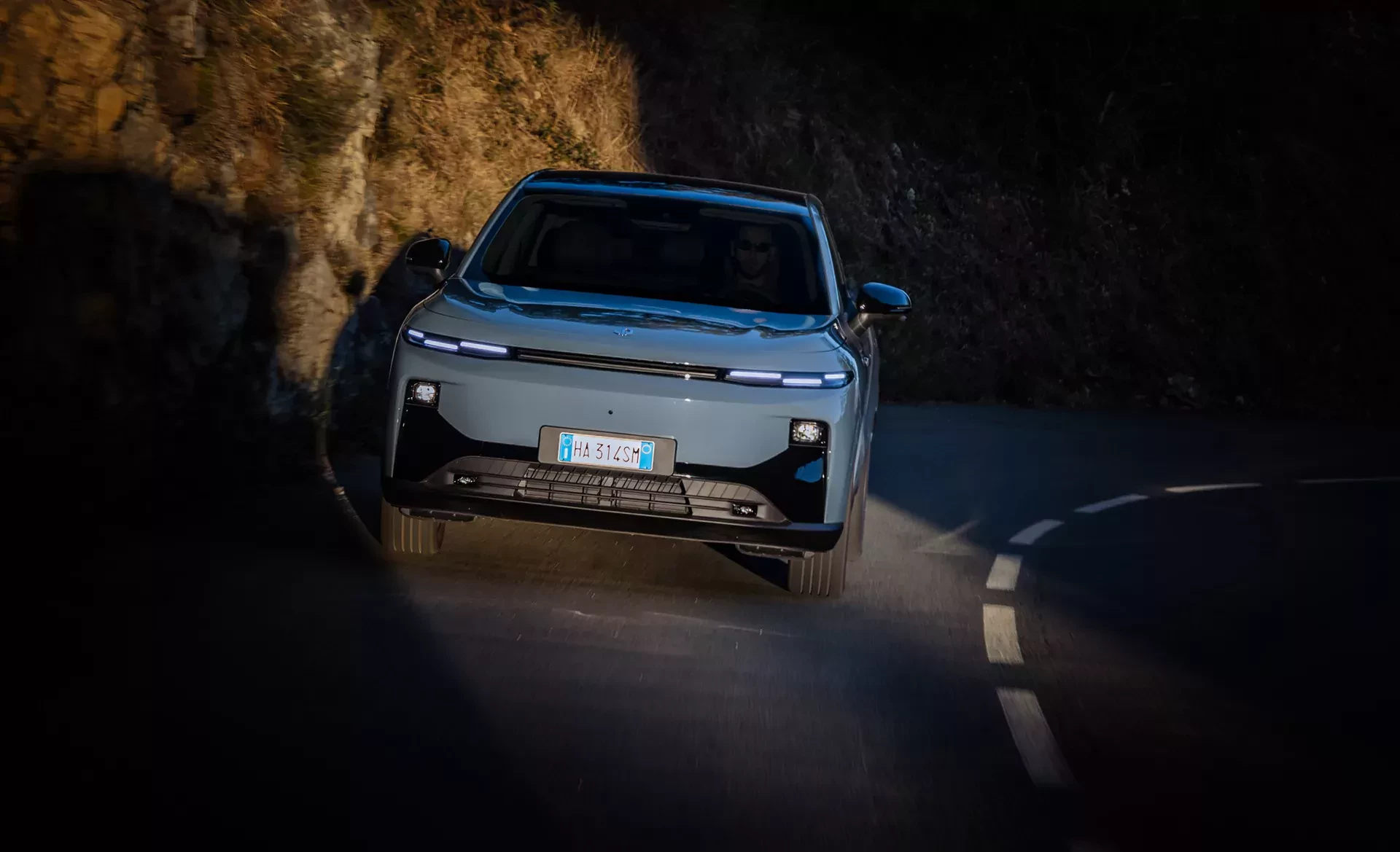 Leapmotor B10 z Hiszpanii rzuca wyzwanie Kii i Skodzie. 40 tysięcy aut rocznie to dopiero początek