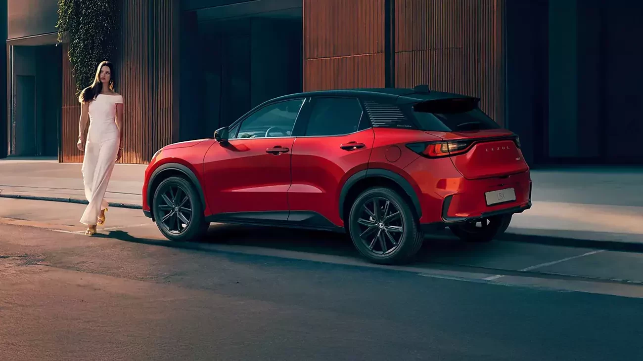 Lexus LBX Vibrant Edition 2025 na wyprzedaży to bezpieczna lokata kapitału