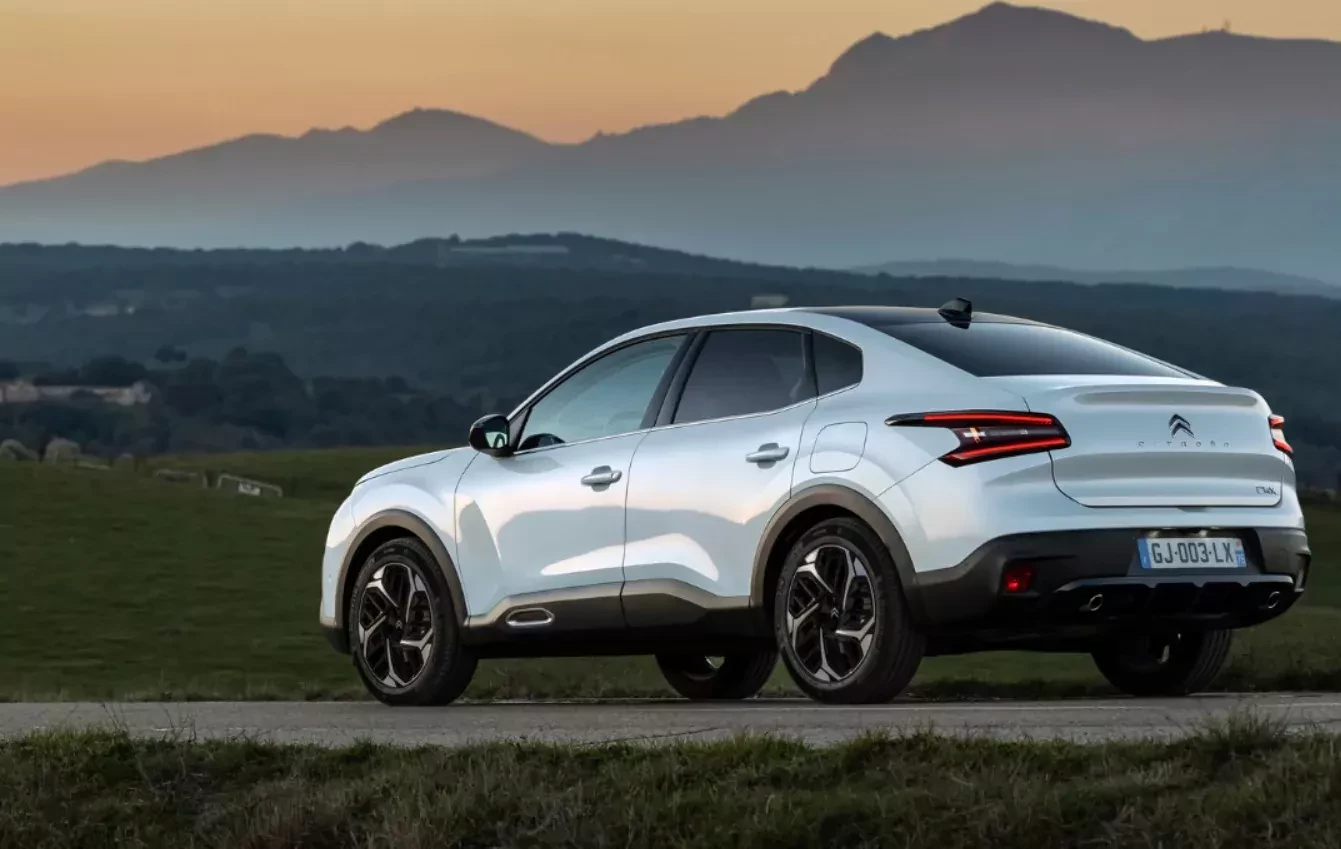 Tani jak Dacia, wygrywa jakością. SUV Citroëna z bagażnikiem 510 litrów to wyprzedażowy hit na koniec 2025 roku