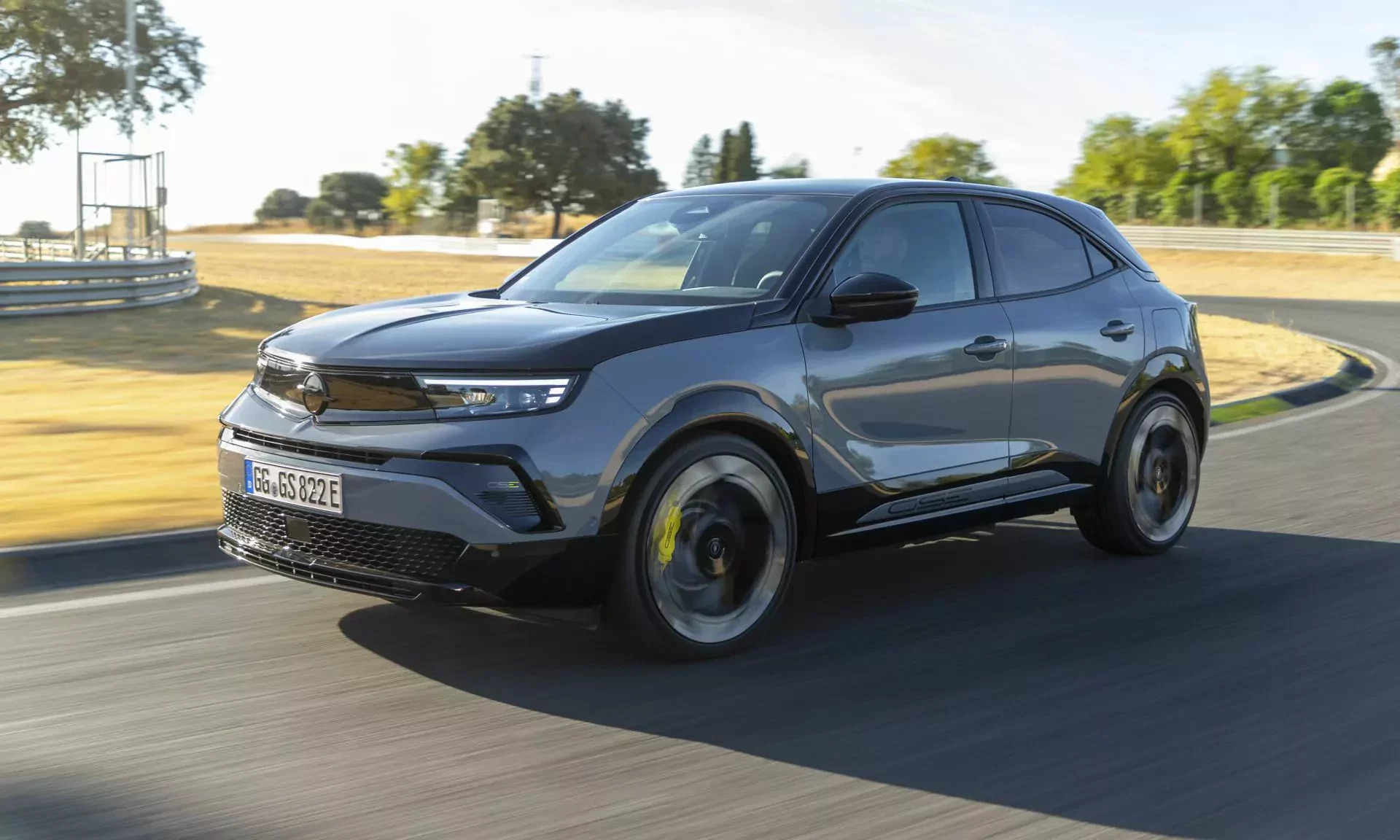 Opel Mokka Adam Corsa elektryczny puchar rajdy samochodowe nowy model silnik moc osiągi GSE