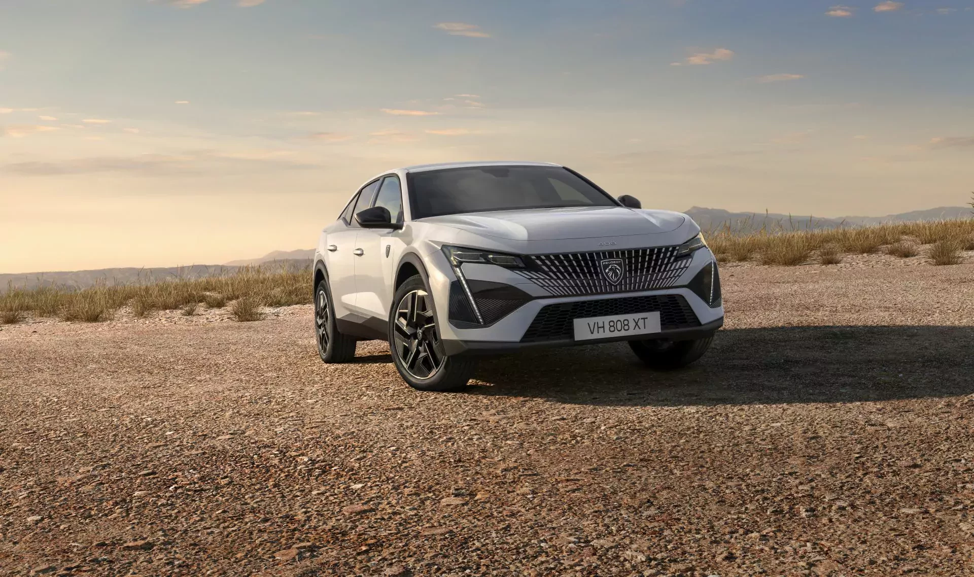 Peugeot 408 SUV crossover silnik hybryda benzyna cena ceny nowy używany opinie oceny zalety wady