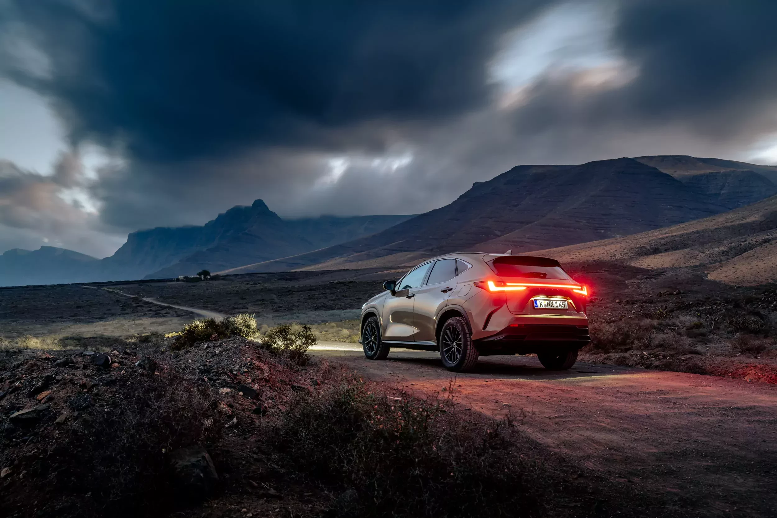 To najlepsza alternatywa dla BMW i Audi. W promocji ostatnie sztuki SUV-a, który nie stoi w warsztatach tańsze choćby o ponad 60 000 zł