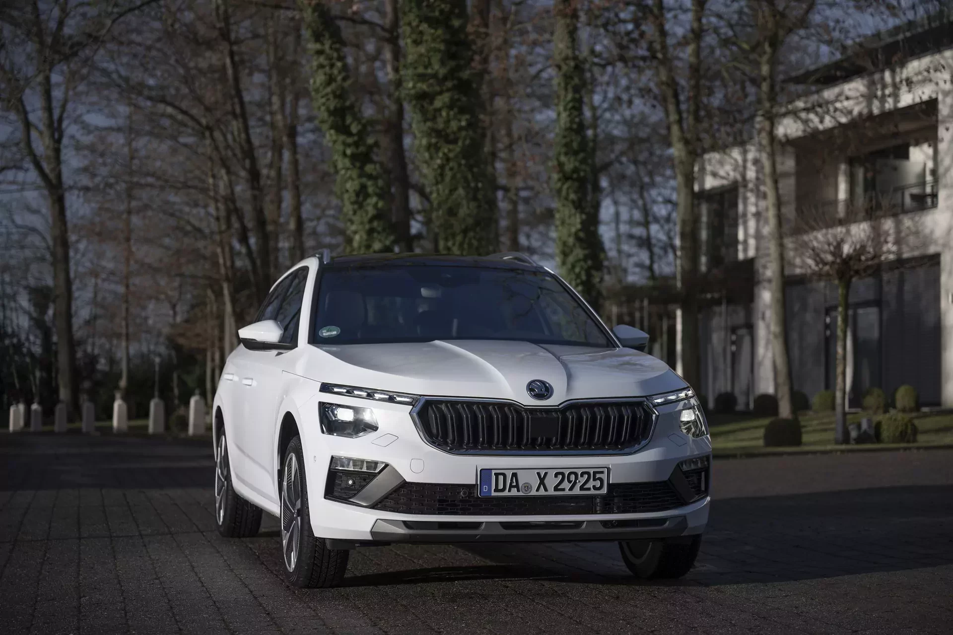 Pakowny SUV Skoda Kamiq 2025 jest tańszy nawet o 8000 zł