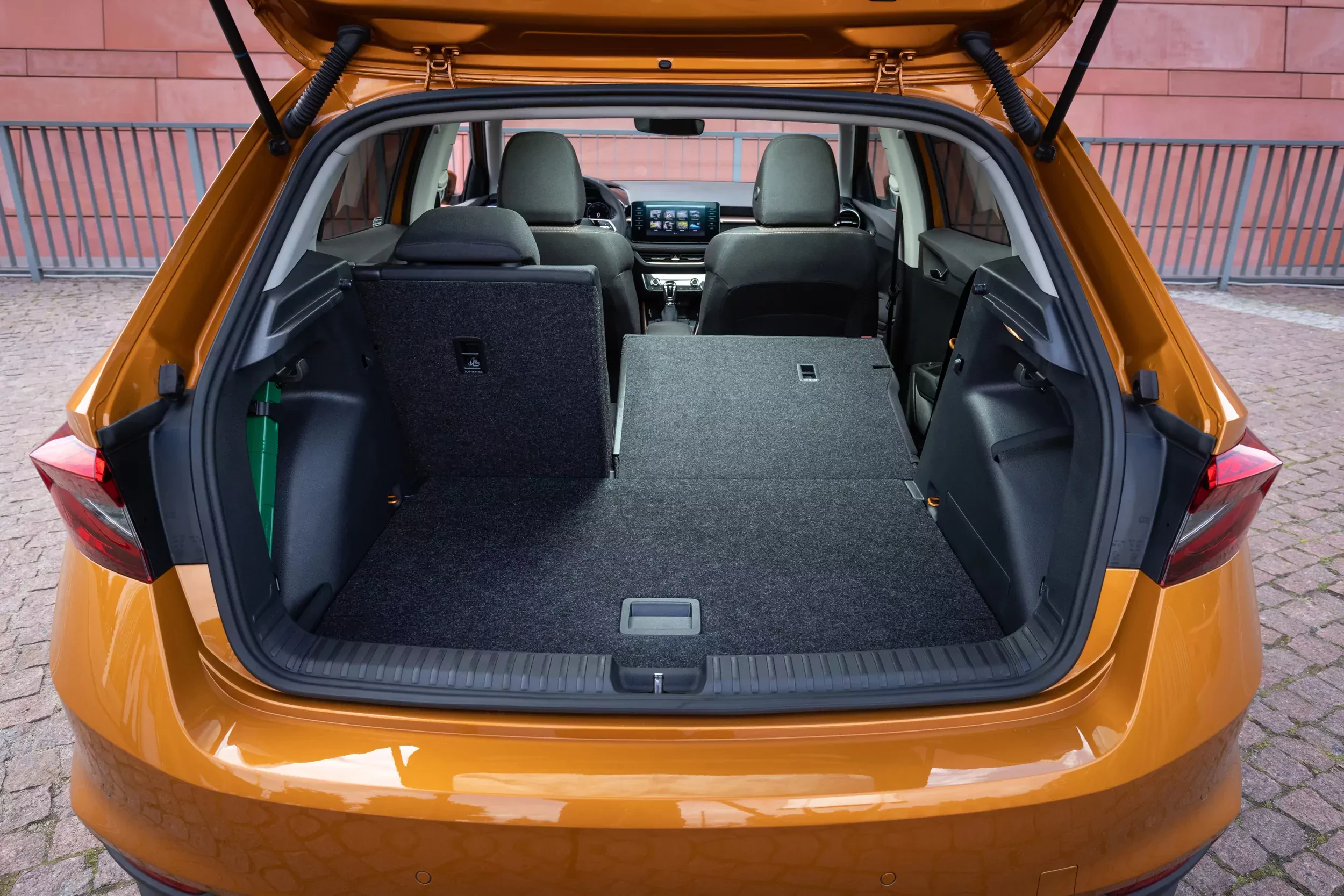 Nie SUV, nie Toyota, a hit Polaków. Skoda przycięła cennik i proponuje go teraz za mniej niż 70 000 zł