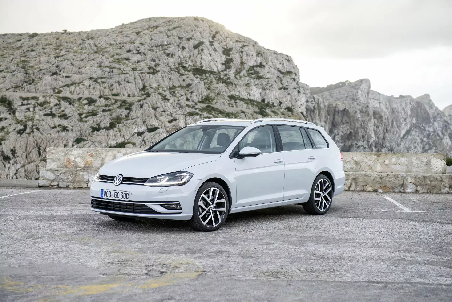 Volkswagen Golf Variant kombi cena ceny używany rocznik oceny opinie wady zalety silnik benzyna diesel spalanie