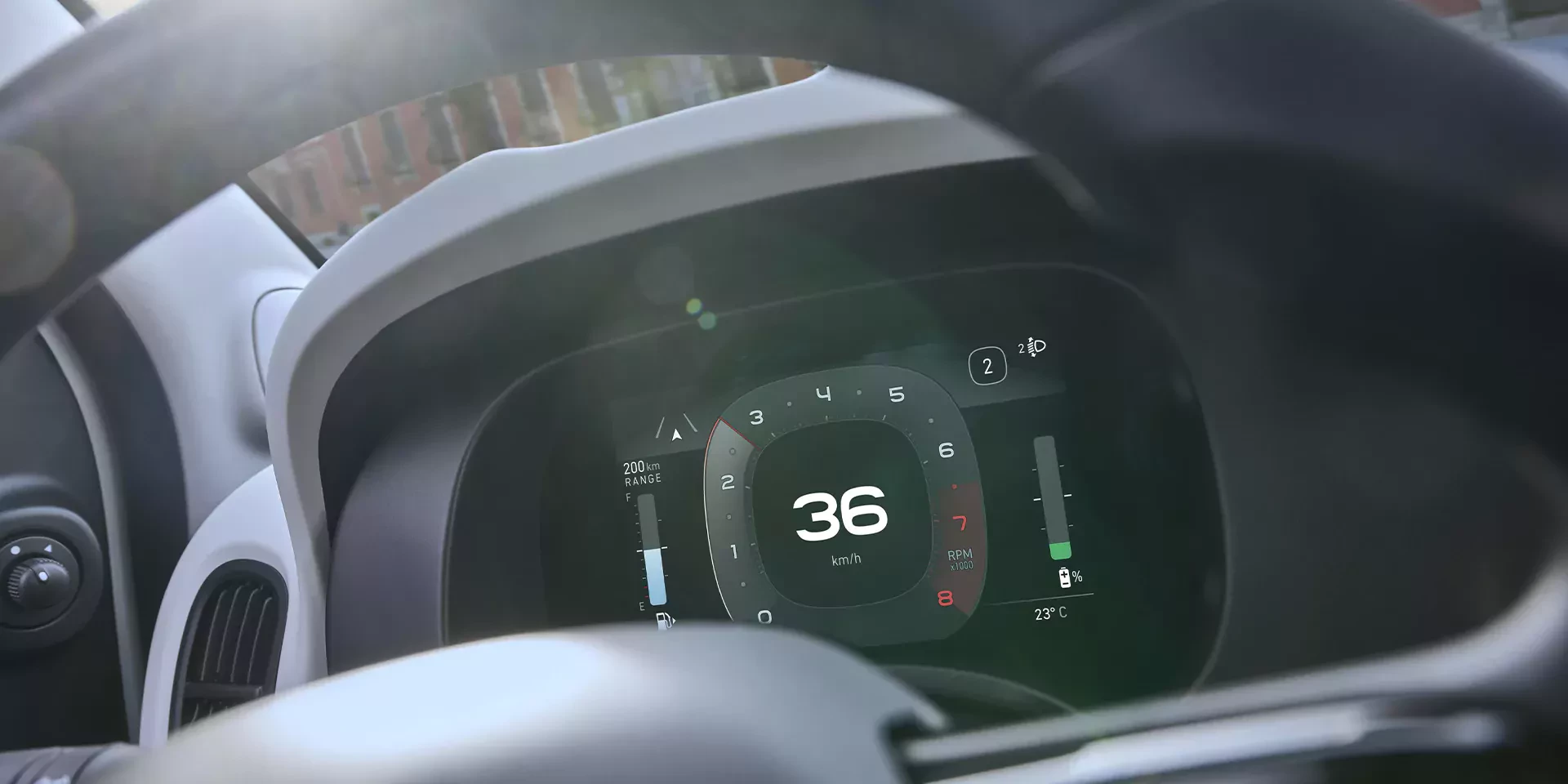 Hybrydowy Fiat za 51 tys. zł zdeptał tu marzenia konkurencji. Polacy mogą je zabierać od ręki w cenie Dacii