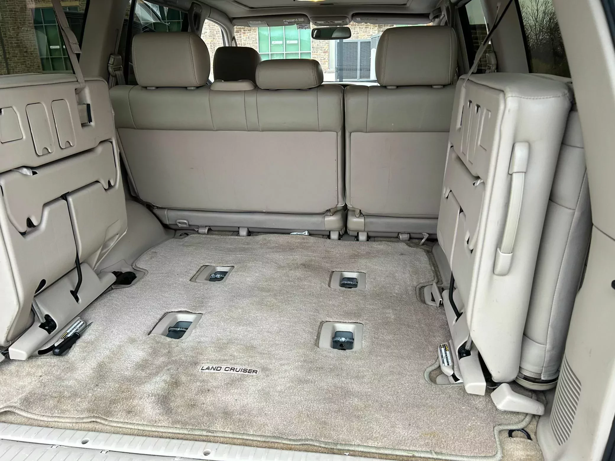 Ten SUV to prawdziwa ikona. Piękne egzemplarze można dziś kupić już za 50 tysięcy złotych