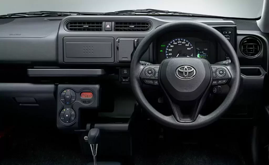 toyota-probox-kombi-2025
