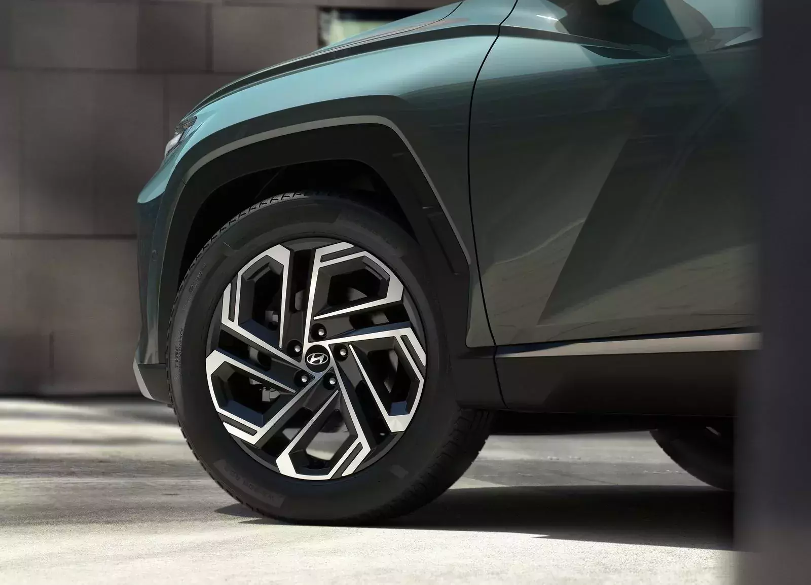 Nowy SUV Hyundaia stał się pierwszym wyborem największej grupy klientów w Polsce. Cennik ścięty do choćby 117 400 zł