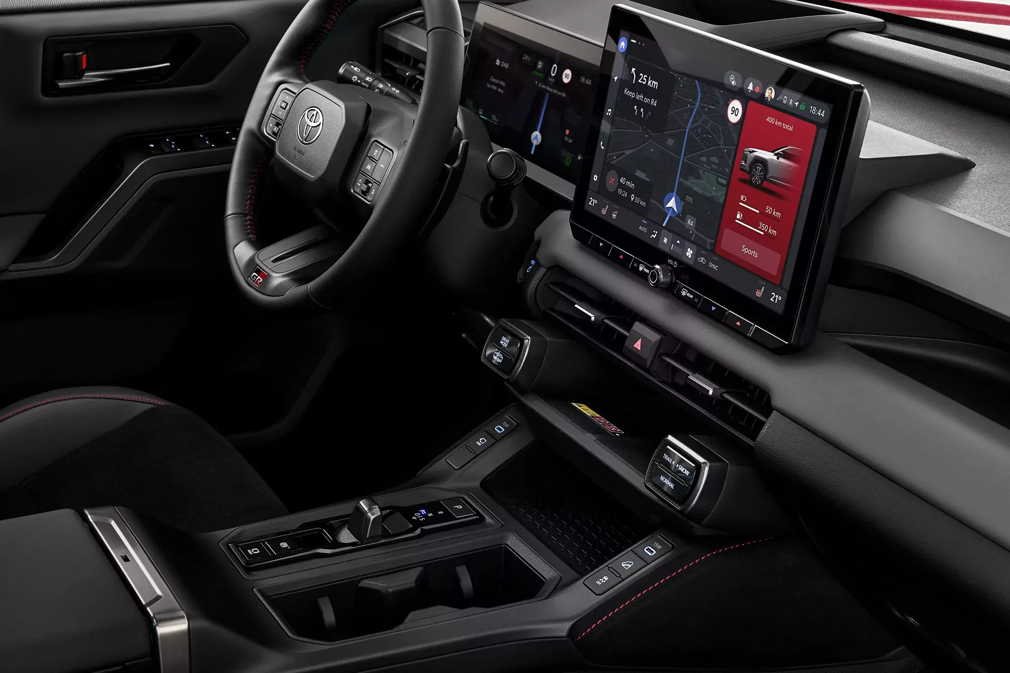 Toyota przeceniła tu RAV4 na 107 tys. zł i zakończyła 10-letnie panowanie bestsellera. W Polsce nowa generacja też ma tłuste promki