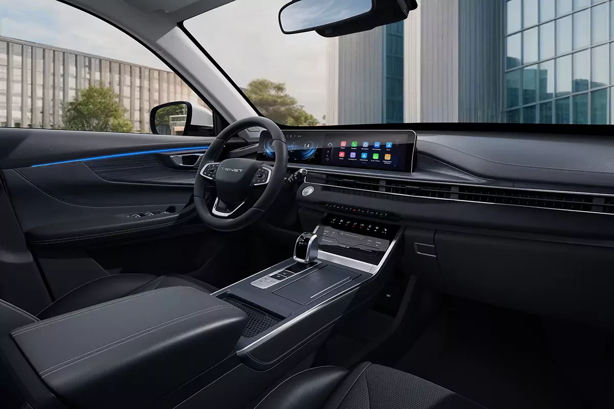 Chińczycy przejęli fabrykę Volkswagena i zaczęli robić z Rosjanami SUV-y. Ludzie niemal wyrywają sobie kluczyki, tak ich pragną