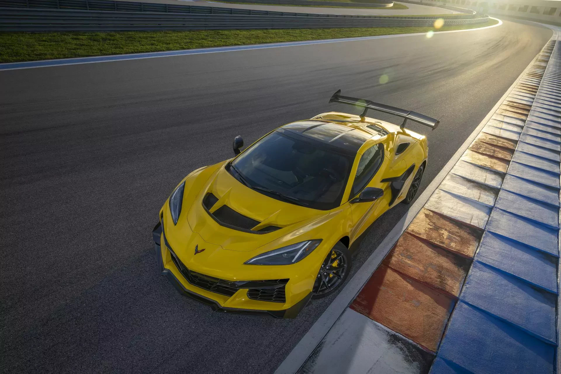 Chevrolet Corvette cena ceny silnik v8 osiągi moc używana nowa za ile promocja tanio