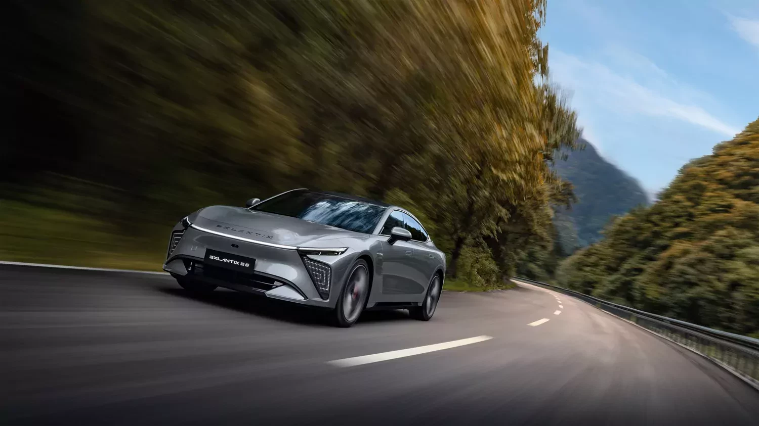 limuzyna EV EXLANTIX ES 2026 limuzyna EV