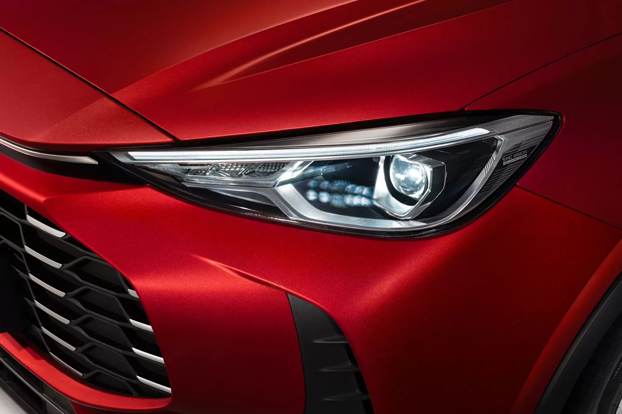 Salony chińskich marek w Polsce mają ruch jak na SOR-ach. Co chwilę trafia się pacjent, wymagający natychmiastowego auta w niskiej cenie