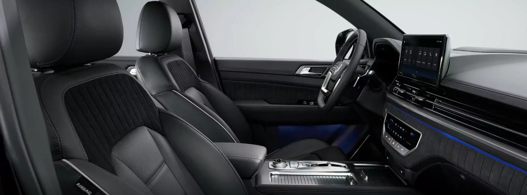 Nie jest chiński, a kosztuje połowę tego, co terenowa Toyota. W 2026 roku trudno kupić takiego SUV-a premium z ceną dyskontu bez rezygnacji z niczego