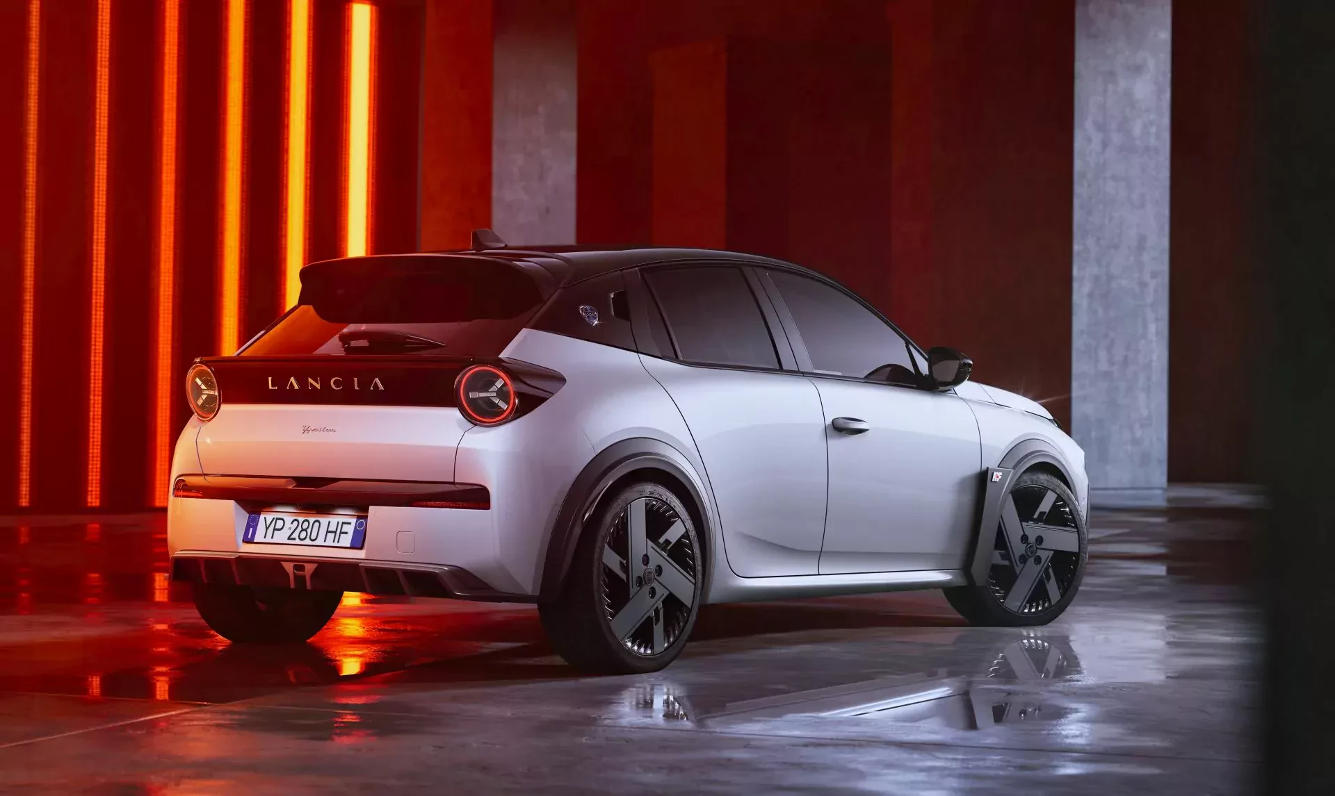 Lancia Ypsilon HF hatchback cywilny rajdowy opinie oceny zalety wady