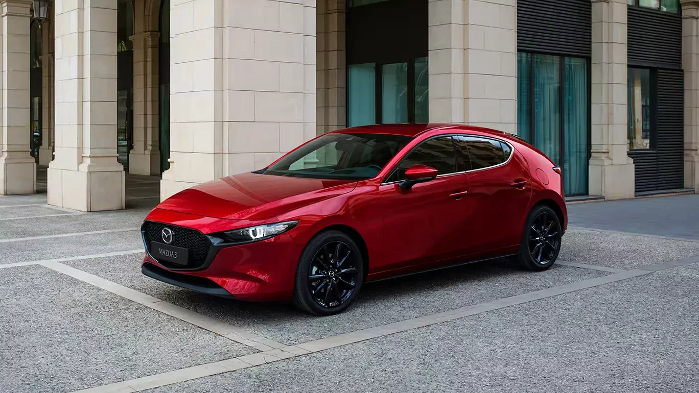 Mazda 3 w kolorze SOUL RED CRYSTAL