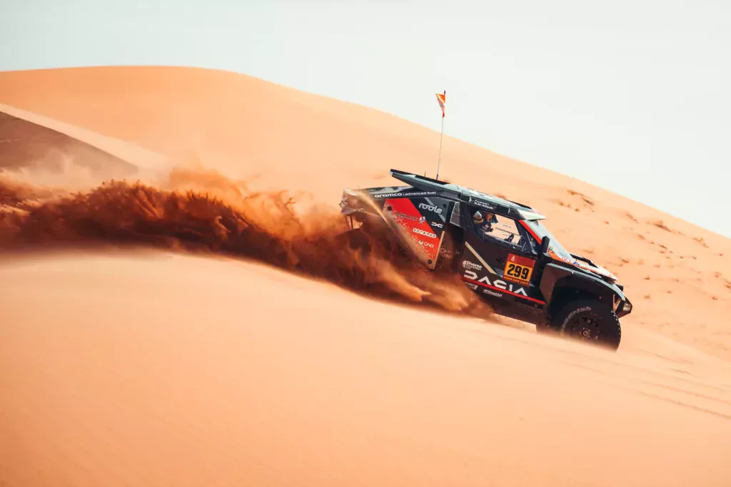 Podwójne zwycięstwo Dacii na 6. etapie Rajdu Dakar. Nasser Al-Attiyah powraca na fotel lidera