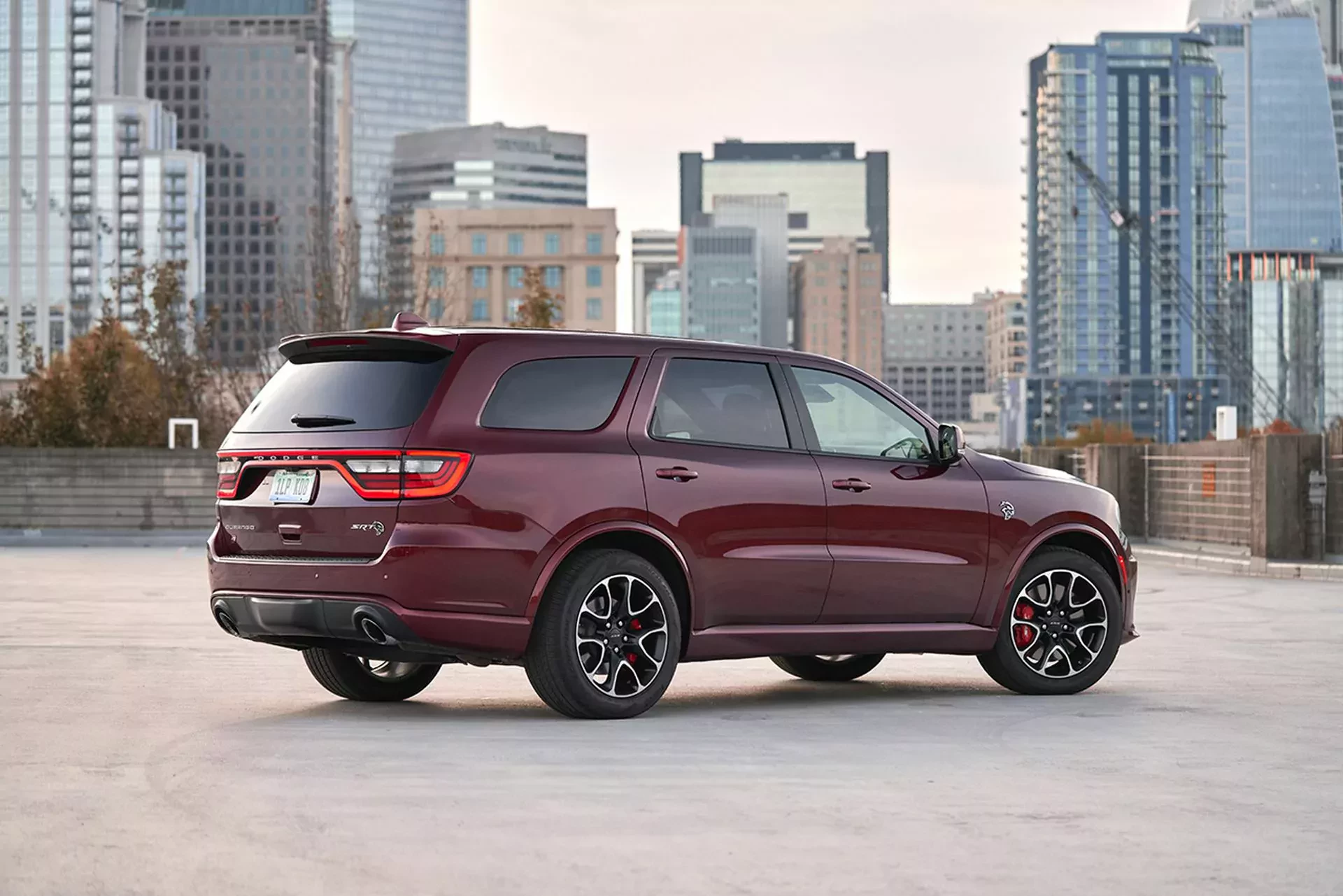 SUV Dodge Durango silnik benzyna hemi V6 V8 cena ceny używany tanio tani opinie oceny zalety wady