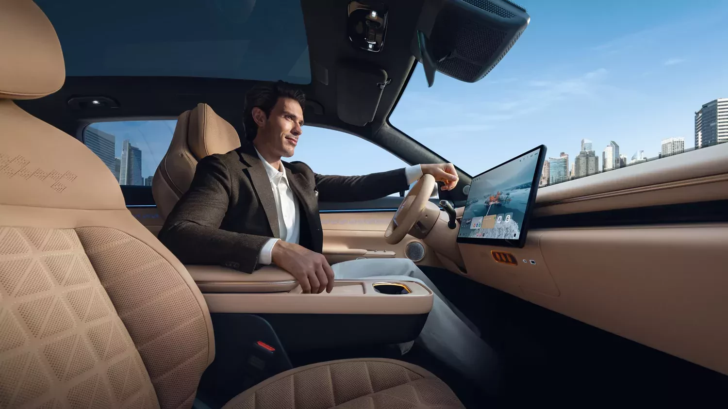 SUV EXLANTIX_ET_ widok wnętrza