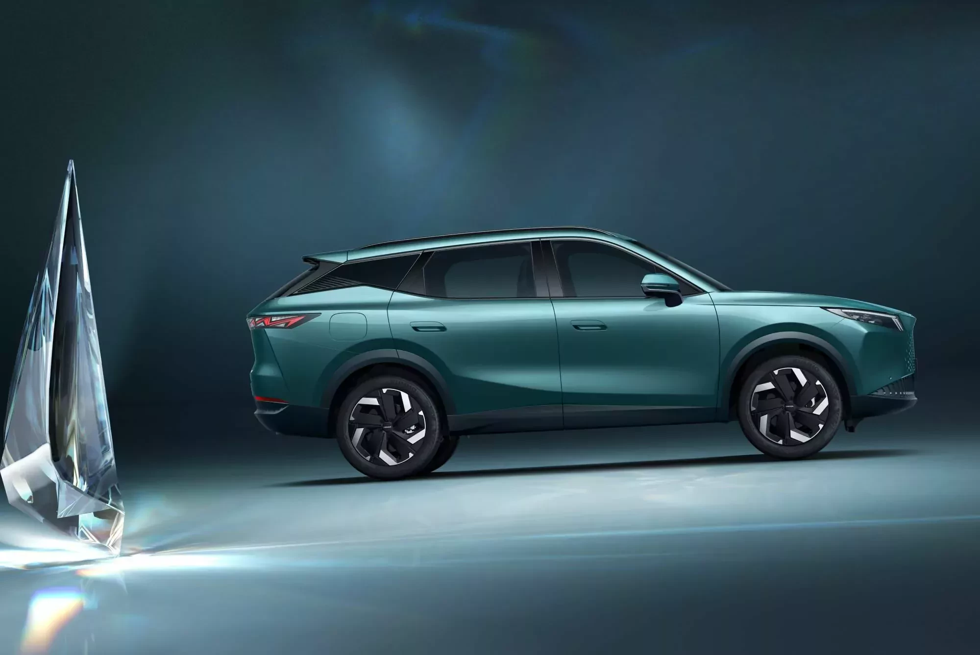 To nie jest Toyota, ale może ją pokonać. Lepszy i tańszy SUV nadchodzi z cennikiem, który zatrzęsie rynkiem