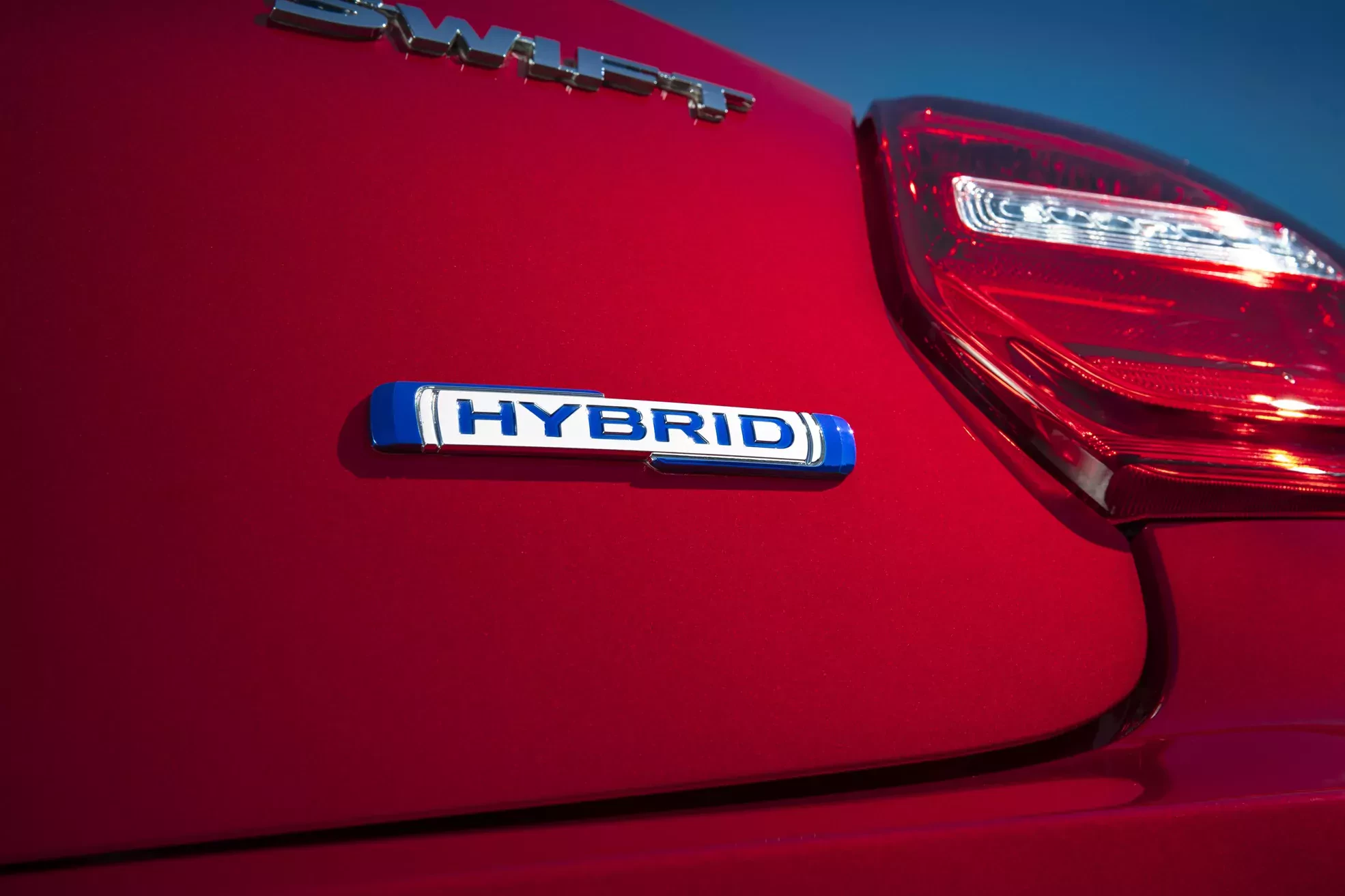 Jest japoński jak Toyota i ma cenę chińskiego samochodu. Z niezniszczalnym silnikiem i zużyciem zapalniczki to doskonały wybór w 2026 roku