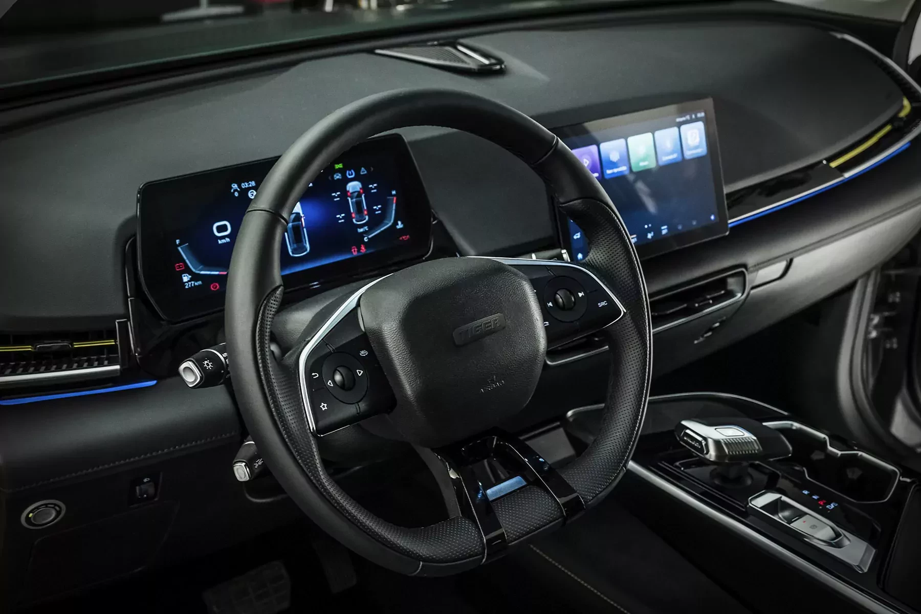 Tiger Six widok kabiny, nowy , niedrogi SUV w Polsce w 2026 roku